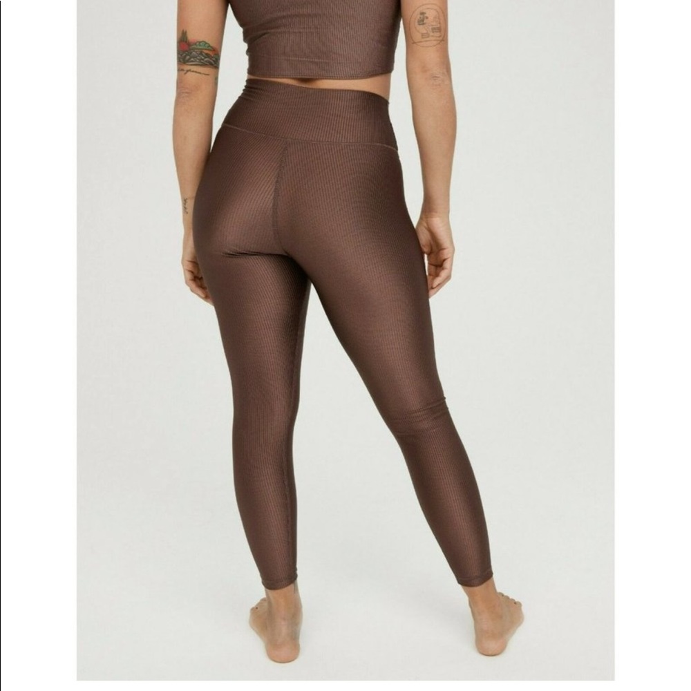 Aerie Offline Crossover High Waist Brown Shiny Ribbed Leggings